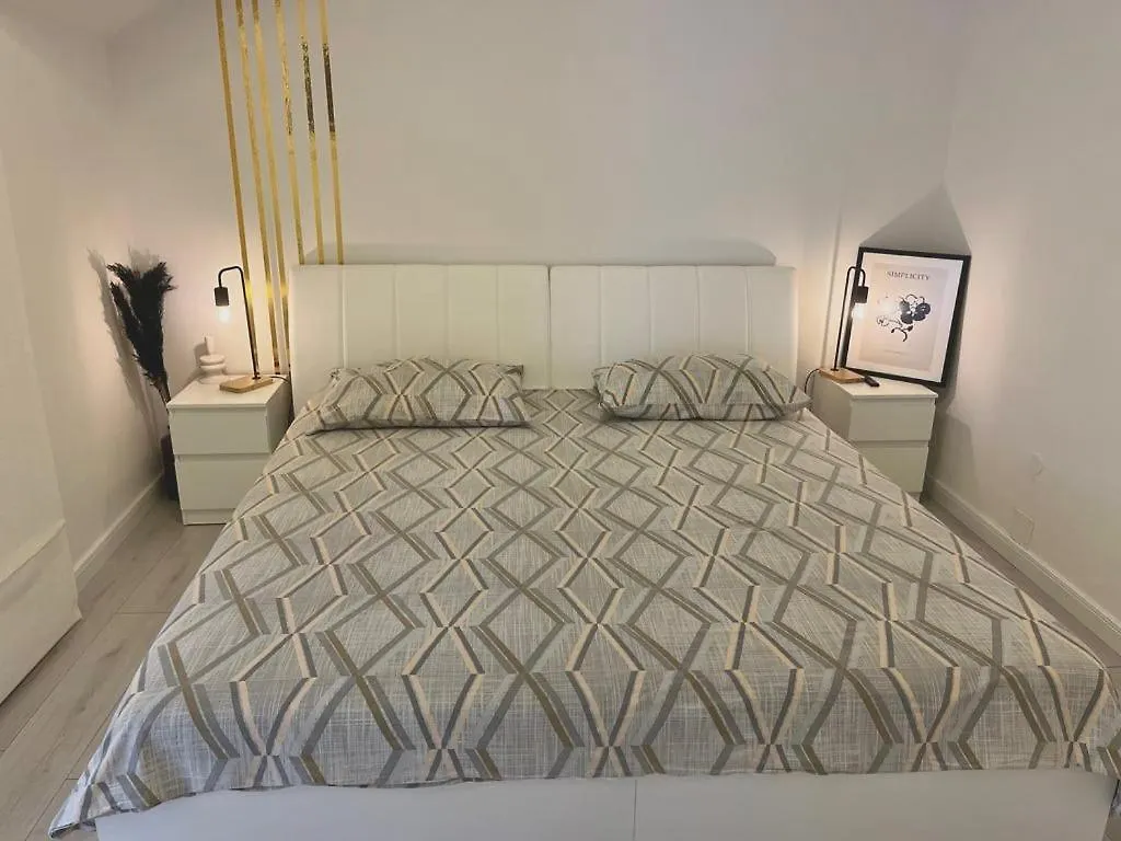 Apartment Teo With Terrace Rovinj 0*,